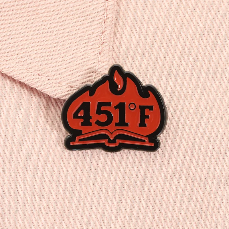 Fahrenheit 451 Book Enamel Pin - Science Buddies recension och pris