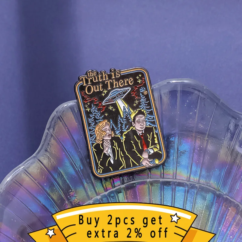 Science Film UFO Enamel Pins C - Science Buddies recension och pris
