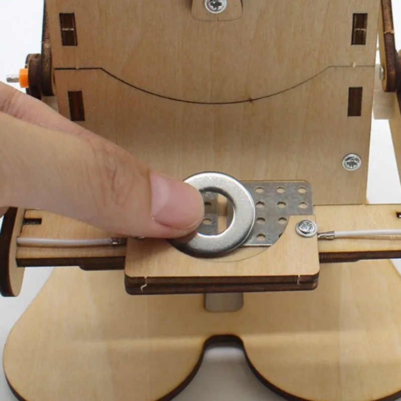 Wooden Assemble DIY Robot Eati - Science Project Robot recension och pris